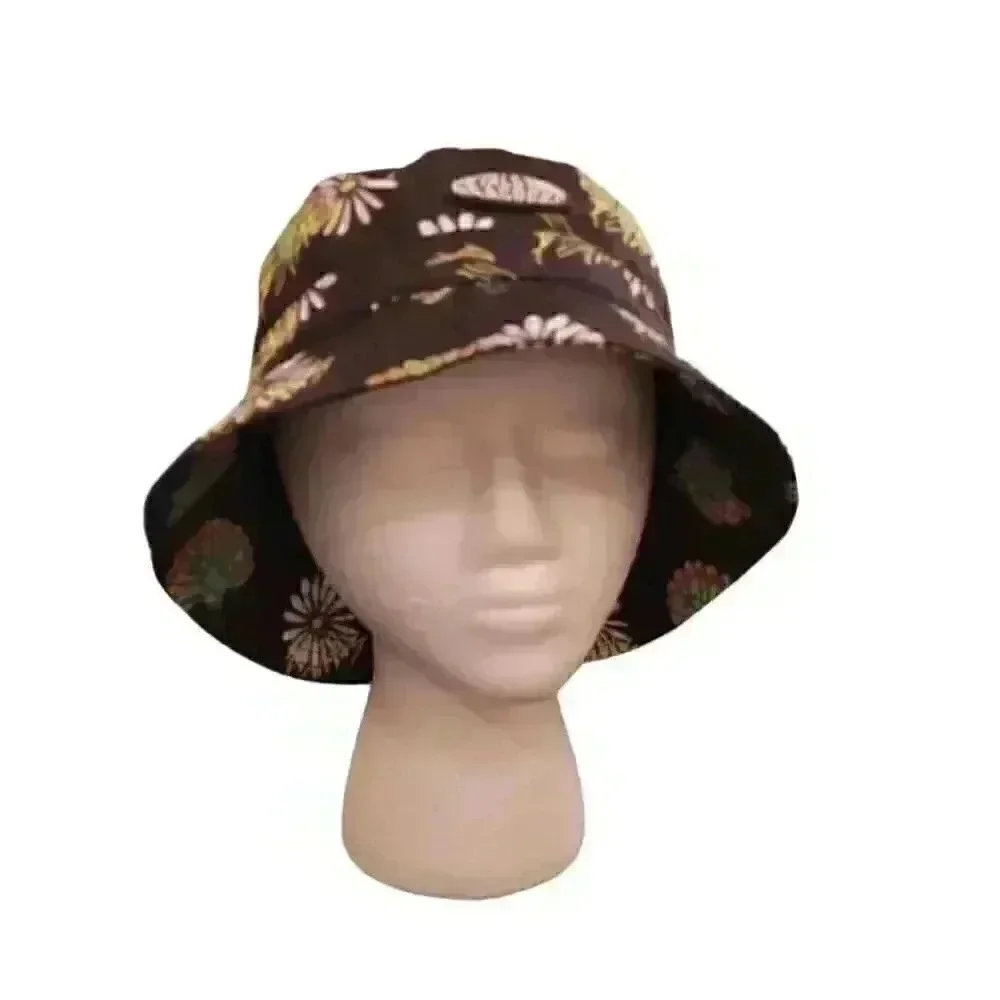 Petals & Peacocks Women's Black w Daisies & Peacocks Print Poly Bucket Hat